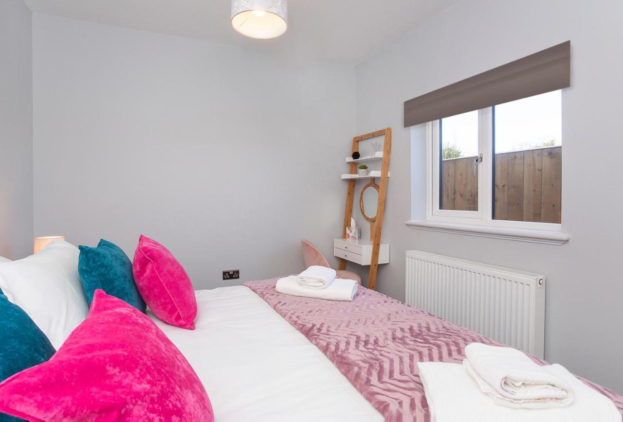 The Luxury Potting Shed With Free Parking! York Exterior foto