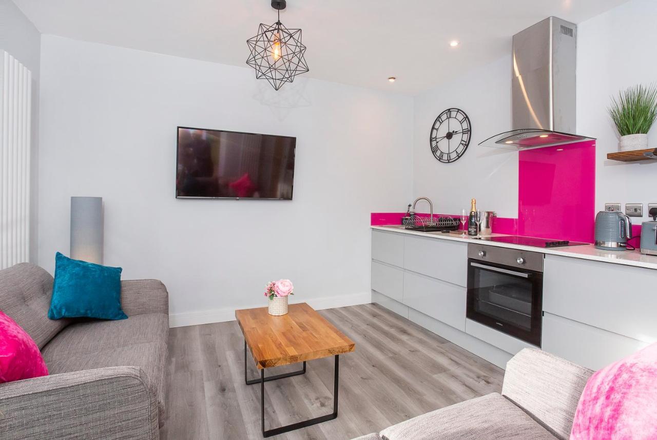 The Luxury Potting Shed With Free Parking! York Exterior foto